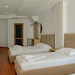 Hotel Summer