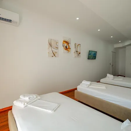 Hotell Summer Sarandë