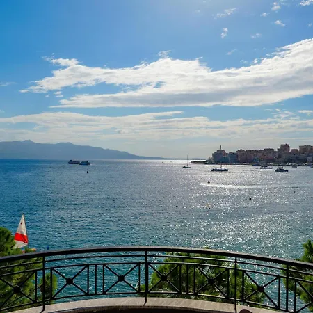 فندق Summer ساراندا