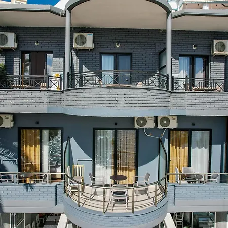 Summer Hotell