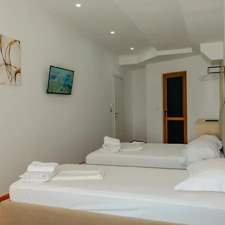 Summer Hotel